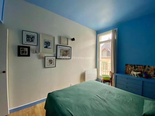 Vente                                                      Appartement
                        
                     2 pièces                      47 m2                     à Vannes