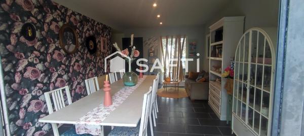 Belle villa, avec 4 chambres d'hôtes, 270m2, 1360m2