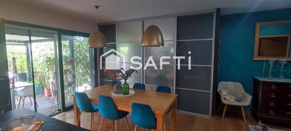 Belle villa, avec 4 chambres d'hôtes, 270m2, 1360m2