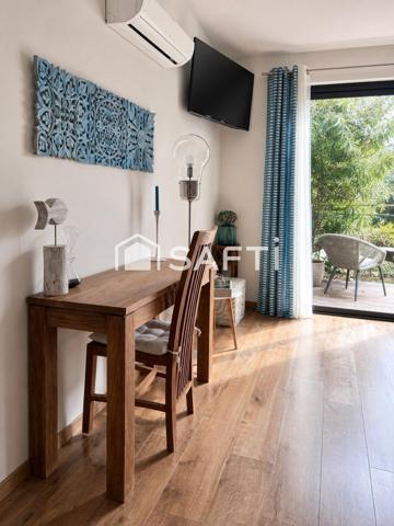 Belle villa, avec 4 chambres d'hôtes, 270m2, 1360m2