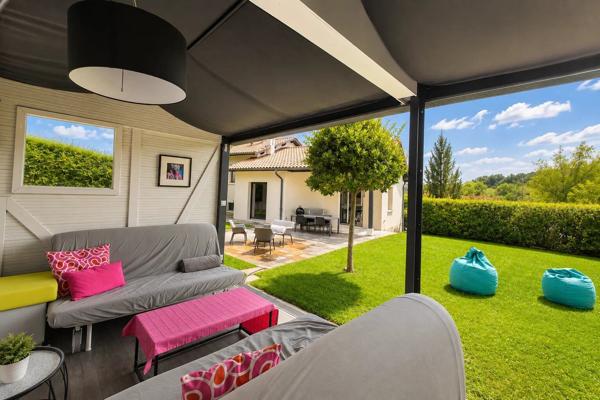 Vente                                                      Maison
                        
                     6 pièces                      150 m2                     à Bourgoin-Jallieu