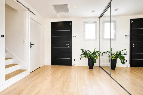 Vente                                                      Maison
                        
                     6 pièces                      150 m2                     à Bourgoin-Jallieu