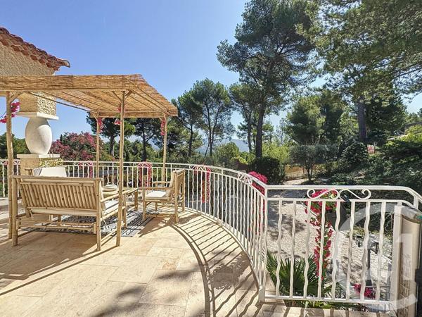Maison à vendre  8 pièces - 198 m2 AUBAGNE - 13