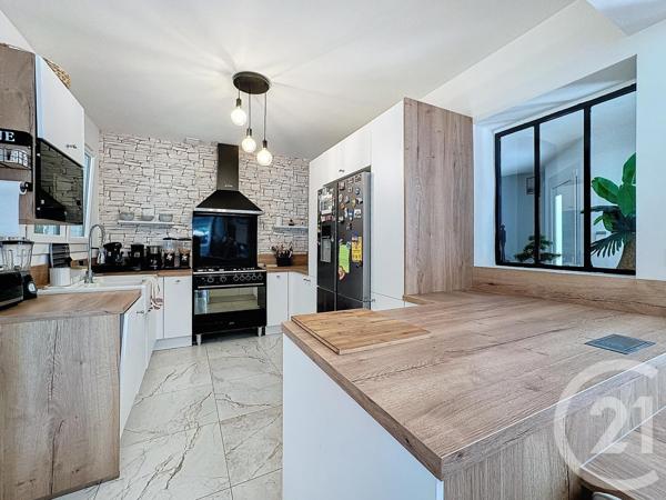 Maison à vendre  8 pièces - 198 m2 AUBAGNE - 13