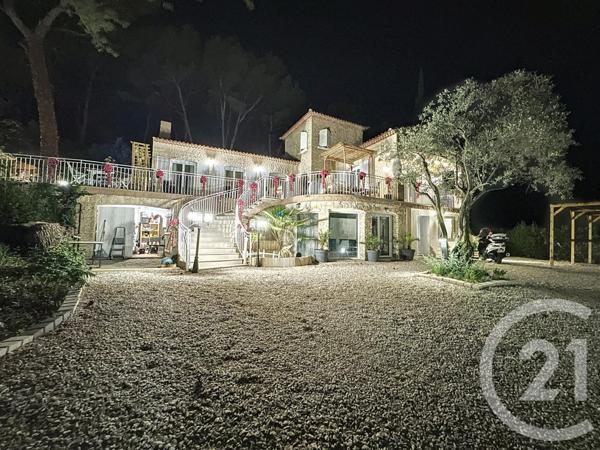 Maison à vendre  8 pièces - 198 m2 AUBAGNE - 13