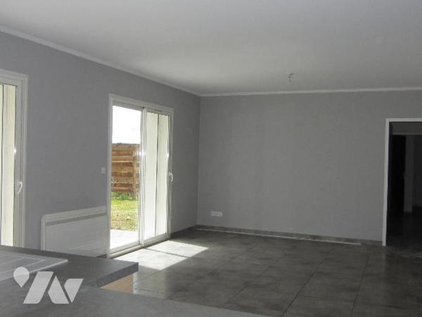 VILLA PLAIN-PIED avec JARDIN et GARAGE proches commodités