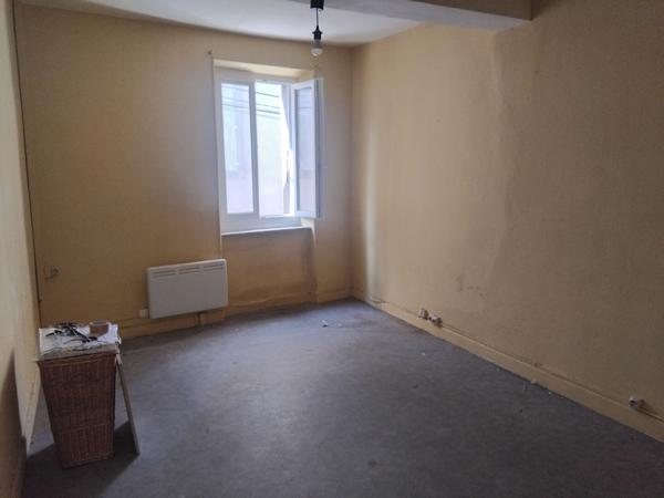 Maison 4 pièces 97 m² DOUZENS