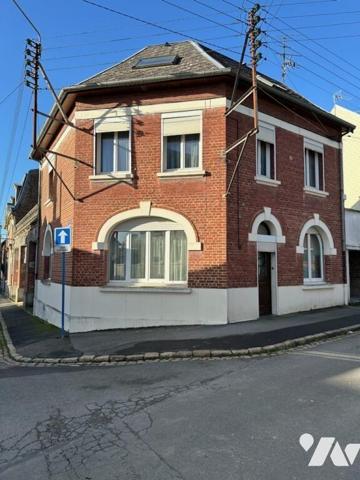 Maison de ville en très bon état à vendre sur la commune de BAPAUME comprenant rdc: entrée, sal...