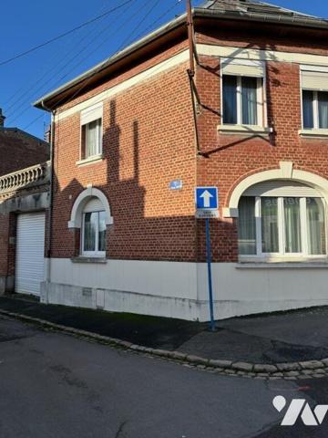 Maison de ville en très bon état à vendre sur la commune de BAPAUME comprenant rdc: entrée, sal...