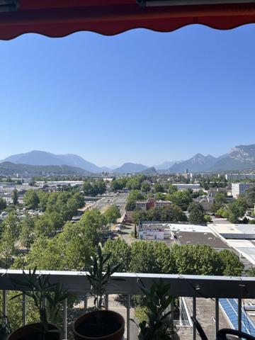 Bien de standing avec vue sur tout les massifs