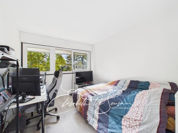 EXCLUSIVITÉ – AU HALAGE / BORDS DE MARNE – LIMITE SAINT-MAUR