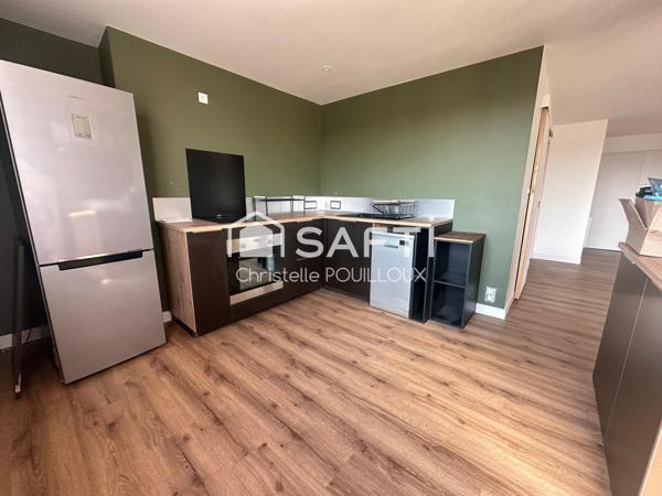 Appartement rénové, 2 chambres, balcon, garage + parking