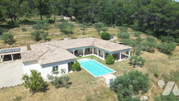 Maison d'Exception de 260 m² à Draguignan sur un 26 821 m² de terrain.