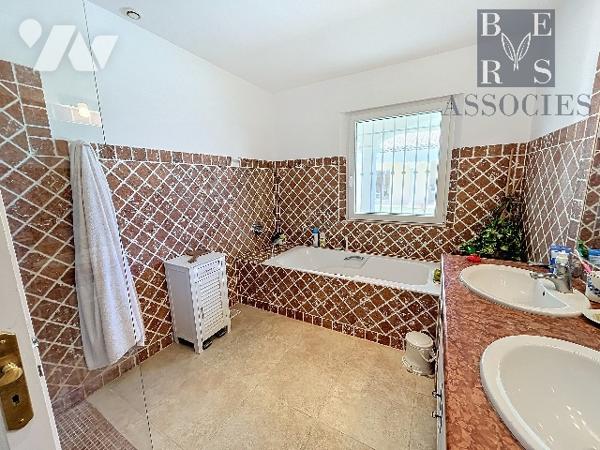 Maison d'Exception de 260 m² à Draguignan sur un 26 821 m² de terrain.