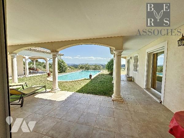 Maison d'Exception de 260 m² à Draguignan sur un 26 821 m² de terrain.