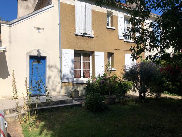 Exclusivité à Rochefort - Quartier gare - Maison 3 chambres et jardin