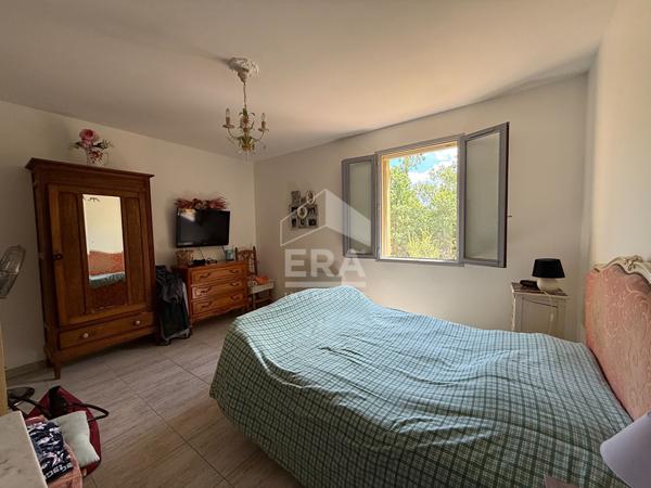 A VENDRE SAINT MAXIMIN LA SAINTE BAUME MAISON TYPE 4  DE 120 M2 SUR 2000M² DE TERRAIN PISCINE GARAGE
