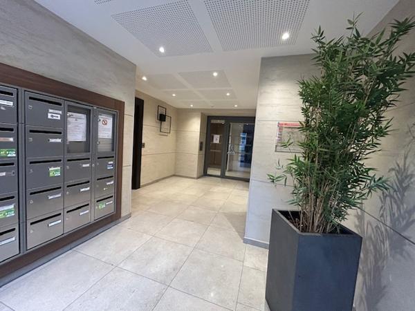 Sainte-Geneviève-des-Bois (91700) SAINTE-GENEVIEVE-DES-BOIS - APPARTEMENT NEUF de 2021 - 58 M2 - BALCON - STANDING