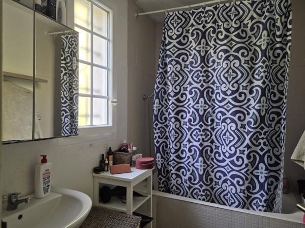 Lisle (24350) DORDOGNE - LISLE - TOCANE - Maison indépendante - 137 m² - quatre chambres - terrain arboré.