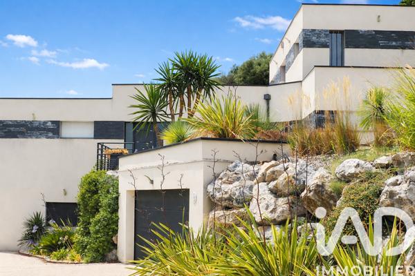 Maison à vendre 7 pièces 250 m² Rochefort-du-Gard