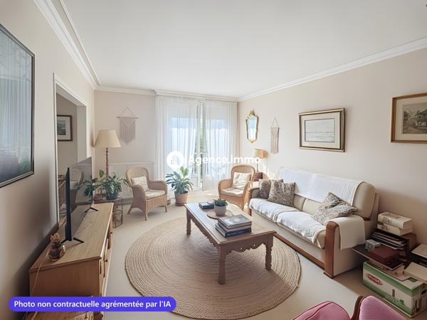 À vendre - Appartement, 6 pièces situé à Tours (37000)
