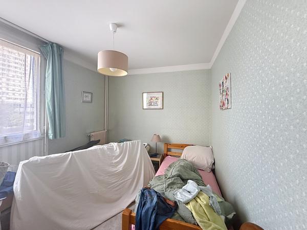 À vendre - Appartement, 6 pièces situé à Tours (37000)