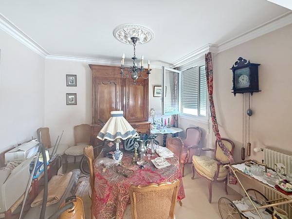 À vendre - Appartement, 6 pièces situé à Tours (37000)