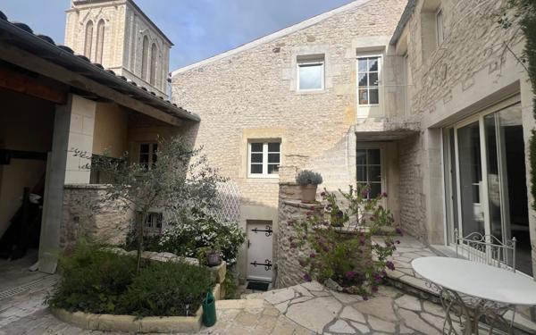 Maison à vendre    5 pièces • 157,20 m2 Meschers-sur-Gironde