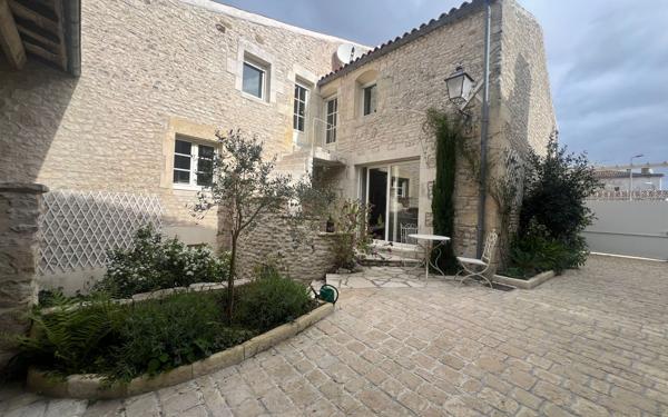 Maison à vendre    5 pièces • 157,20 m2 Meschers-sur-Gironde