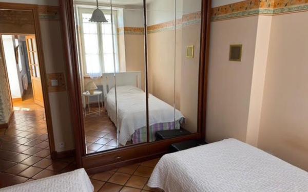 Maison à vendre    5 pièces • 157,20 m2 Meschers-sur-Gironde