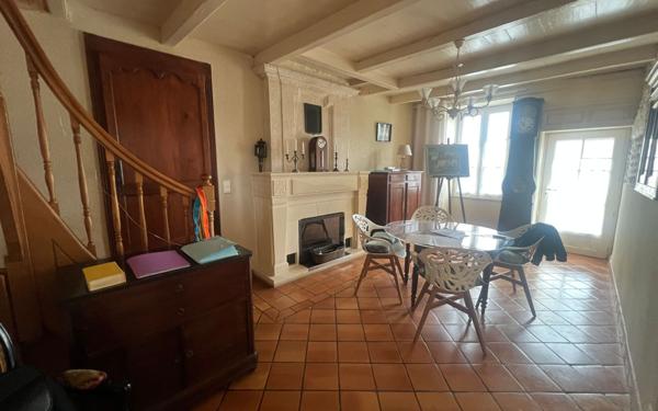 Maison à vendre    5 pièces • 157,20 m2 Meschers-sur-Gironde