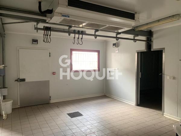 À vendre - locaux de 357 m² à Châteaudun