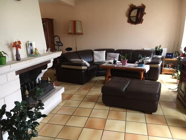 Saint-Michel-de-Volangis (18390) V E N D U Maison de Plain-Pied 5 pièces de 110m2 env édifiée sur Sous-Sol sur Parcelle de 980m2