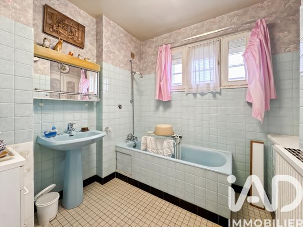 Maison à vendre 4 pièces 94 m² Laval