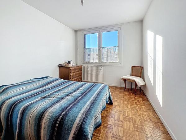 Valence Sud, le Baudelaire, Appartement T4 de 78m² avec loggia, cave et parking.