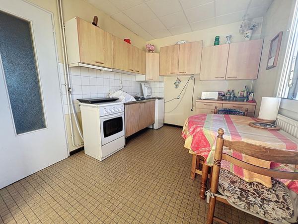 Valence Sud, le Baudelaire, Appartement T4 de 78m² avec loggia, cave et parking.