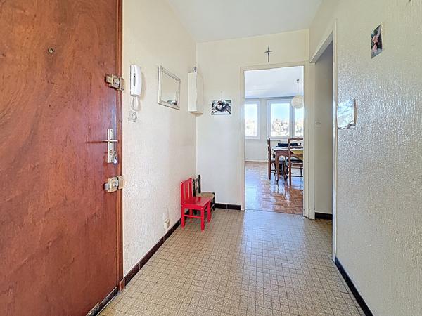 Valence Sud, le Baudelaire, Appartement T4 de 78m² avec loggia, cave et parking.