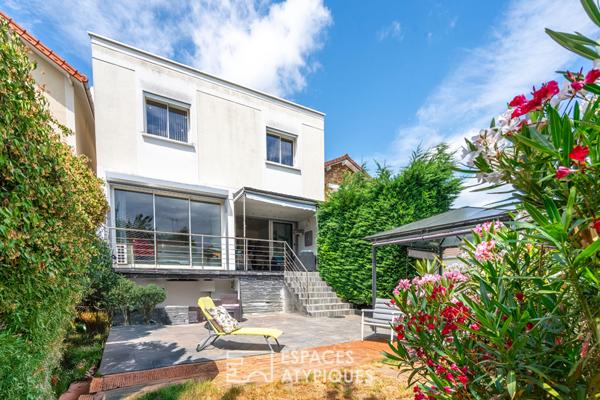 Maison d’architecte avec jardin et piscine