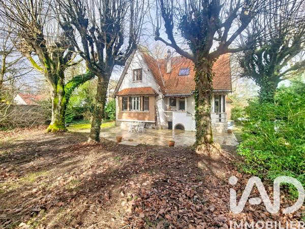 Maison à vendre 7 pièces 145 m² Saint-Fargeau-Ponthierry