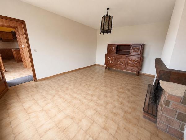 Maison à Carrouges, 61320 - 6 pièces 130m²