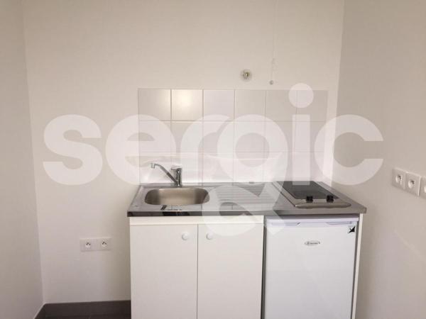Location 2 Pieces 47 59000 Lille 19 0357 01 0014