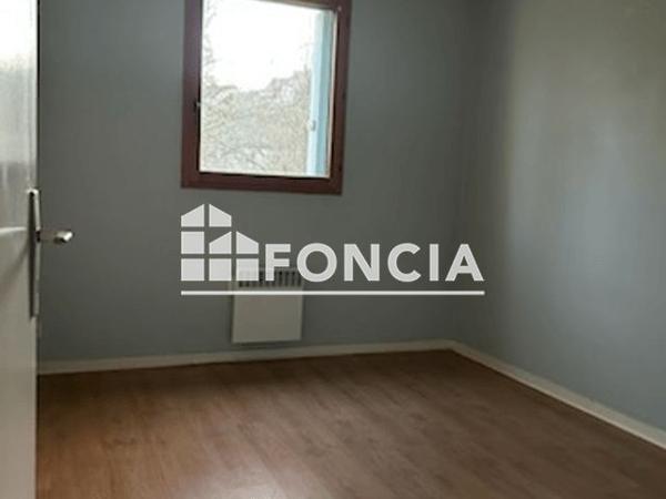 Location Appartement 3 pièces 63 m² - 3 H RUE DU PARC DES SPORTS DE LUDUGRIS Quimper 29000