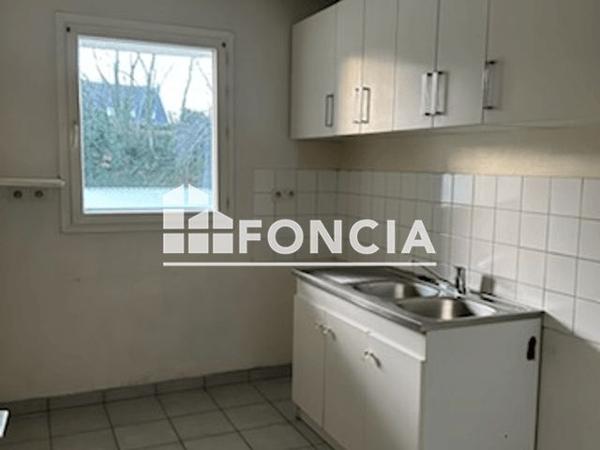 Location Appartement 3 pièces 63 m² - 3 H RUE DU PARC DES SPORTS DE LUDUGRIS Quimper 29000