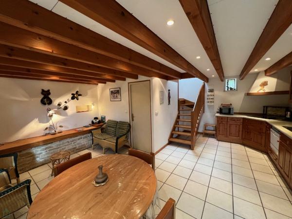 Une longère et ses deux gîtes en pays Mellois