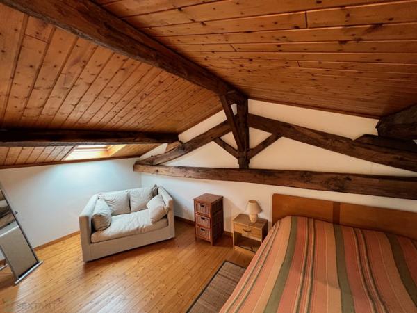 Une longère et ses deux gîtes en pays Mellois