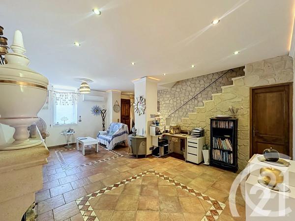 Maison à vendre  4 pièces - 98 m 2   CAVAILLON  - 84