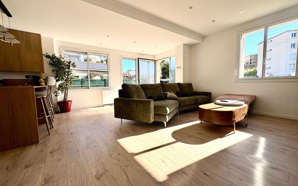 Maison à vendre    3 pièces •  Le Cannet