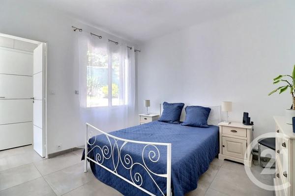 Maison à vendre  7 pièces - 197,82 m 2   ST AYGULF  - 83
