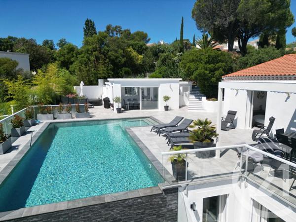 Maison à vendre  7 pièces - 197,82 m 2   ST AYGULF  - 83