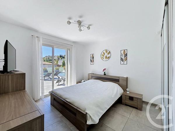 Maison à vendre  7 pièces - 197,82 m 2   ST AYGULF  - 83